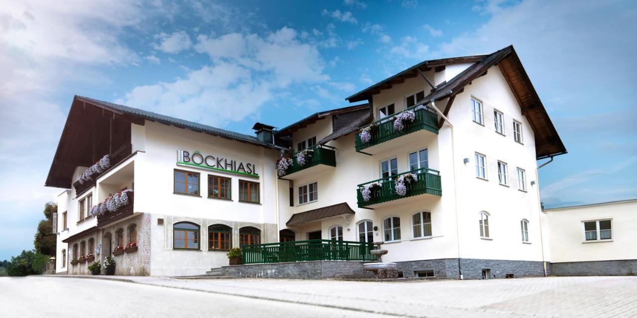 Hotel-Gasthof Beim Böckhiasl Neukirchen an der Vöckla Exterior foto